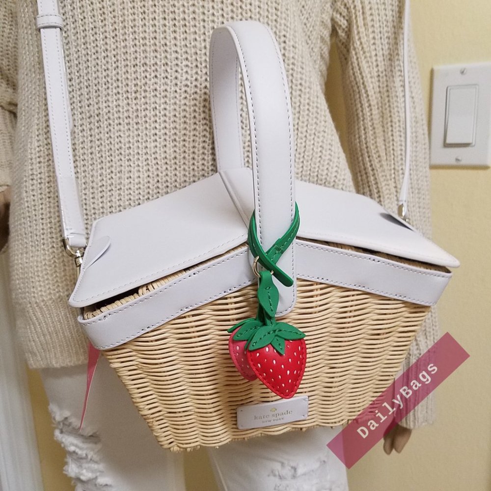 NWT KATE SPADE 100% AUTHENTIC PICNIC IN THE BASKET PARK STRAWBERRY PINK WHITE